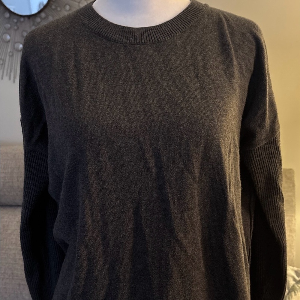 Athleta Hi-Low Faux Wrap Back Sweater Women’s Size XS Oversized Long Sleeve
